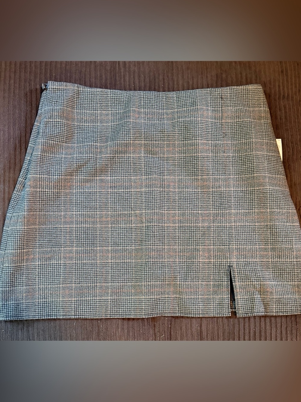 Old Navy Plaid Mini Skirt in Gray and Black